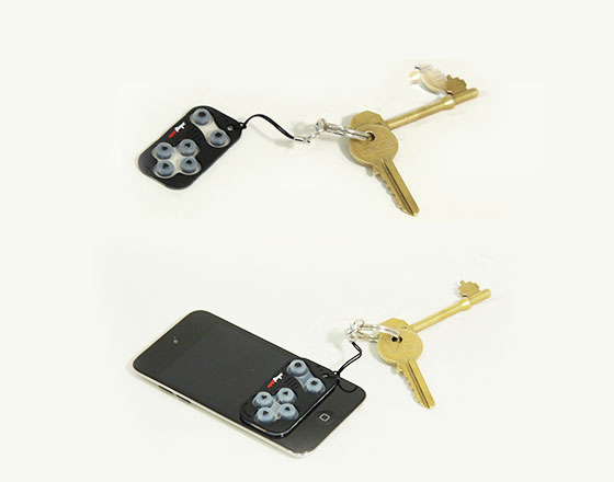 AppControl-iPhone-Gamepad-2 AppControl iPhone Gamepad 2 AppControl : Manette iPhone Ultra Compacte Porte Clés (images)
