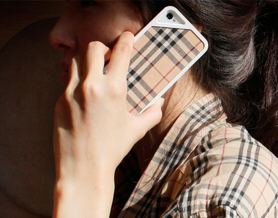 Protection-Case-Cord-iPhone-4