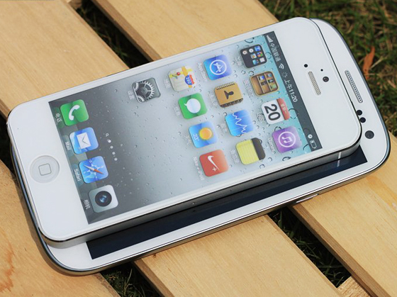 iphone-4S-5-vs-oppo-vs-galaxy-siii-2 Comparatif iPhone 4s vs Prototype iPhone 5 vs Galaxy SIII (images)