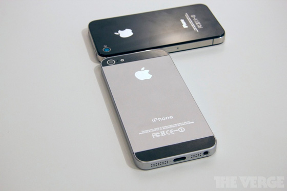 iphone-4s-prototype-iphone-5-3 Comparatif iPhone 4S avec un Prototype d'iPhone 5 (photos et video)