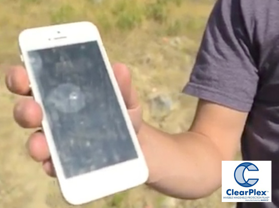 ClearPlex iPhone 5 - Film Protecteur à l'Epreuve des Balles (vidéo)