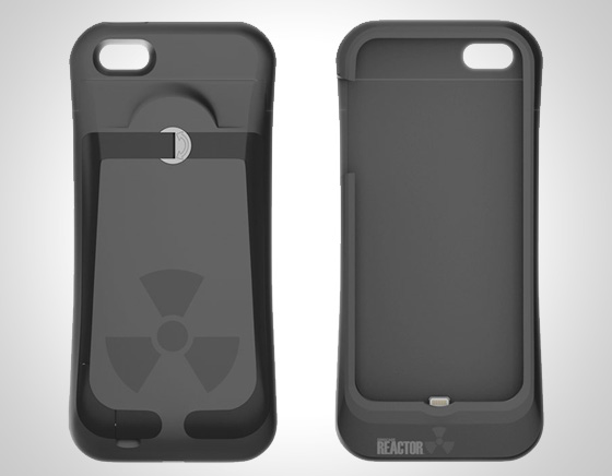 4-Gridcase-Reactor-iPhone-5-protection-batterie-manivelle Gridcase Reactor iPhone 5