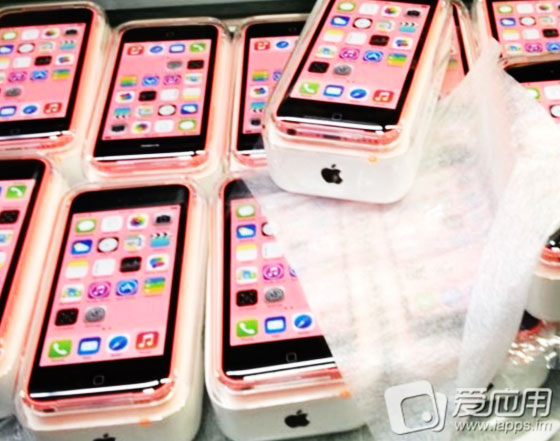rumeur-iphone-5c-epingle-rose-boite-2013-2