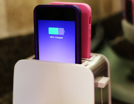 Covena-Design-Foaster-Grille-Pain-Chargeur-iPhone-3