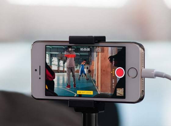 30-Anniversaire-Mac-Pub-Realisee-iPhone-5S-3