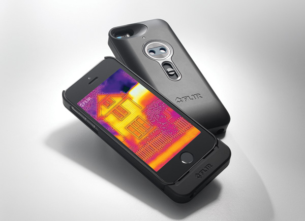 FLIR-One-iPhone-Camera-Thermique-1