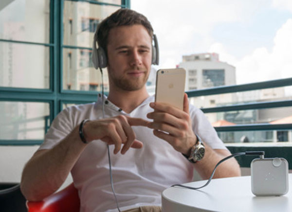 aumeo-amplificateur-son-iphone-ecouteurs-0