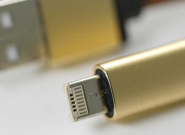 lmcable-cable-lightning-micro-usb-reversible-4