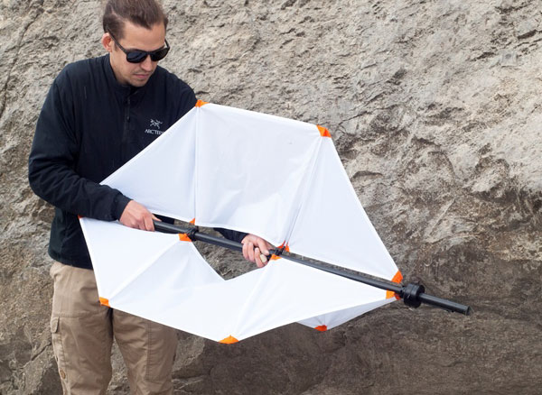 nils-ferber-micro-wind-turbine-eolienne-chargeur-2