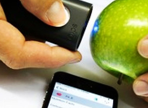 scan-eat-scanner-detecteur-pesticides-connecte-2