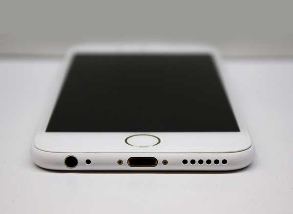 iphone 7 blanc integral mat bidouille 2 - Un iPhone Blanc Mat vaut Mieux que 10 Jet Black (images)