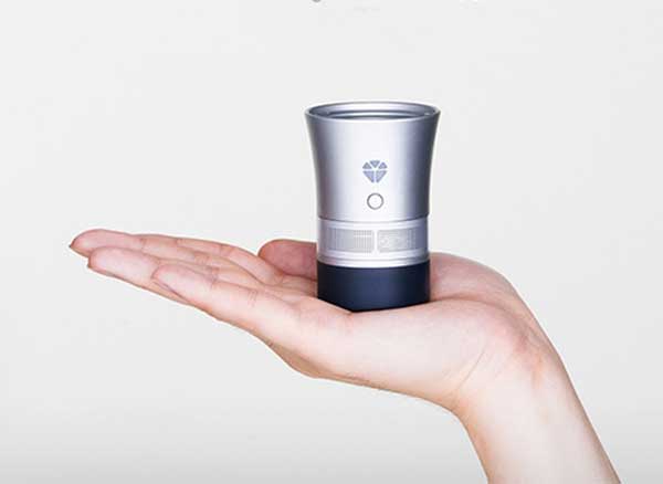 cork-bouchon-bouteille-connecte-enceinte-bluetooth-3