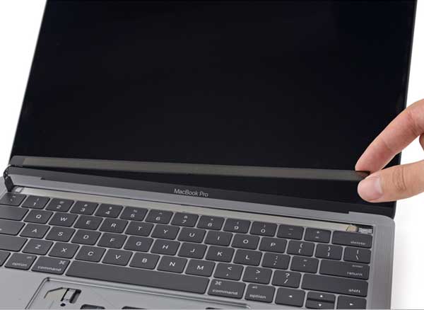 ifixit-demontage-macbook-pro-touch-bar-4