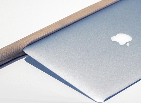 Shimabuku Art Hache MacBook Air