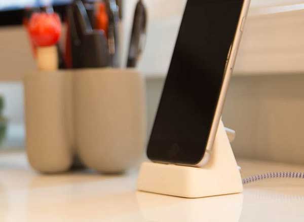 ElevationDock 4 iPhone iPad