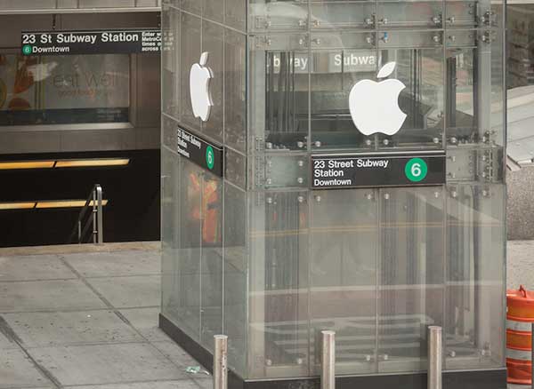 Camera Cachee Apple Store Metro New York