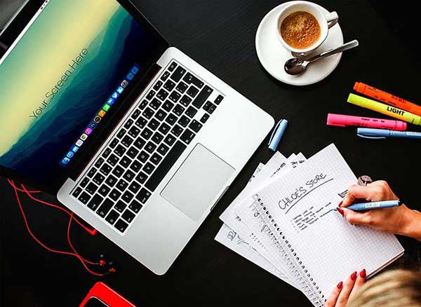 mockups espaces travail mac photo psd