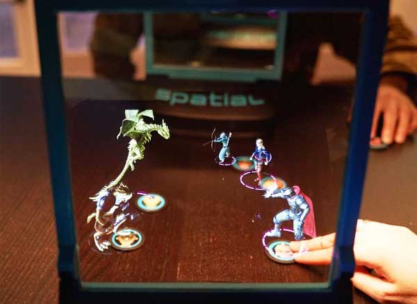 spatial gaming jeux hologrammes ipad tablettes support