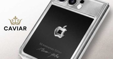iphone-duo-steve-jobs-50-anniversaire-col-roule-luxe-prix